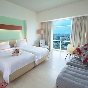 HARRIS Hotel&Conventions Bekasi